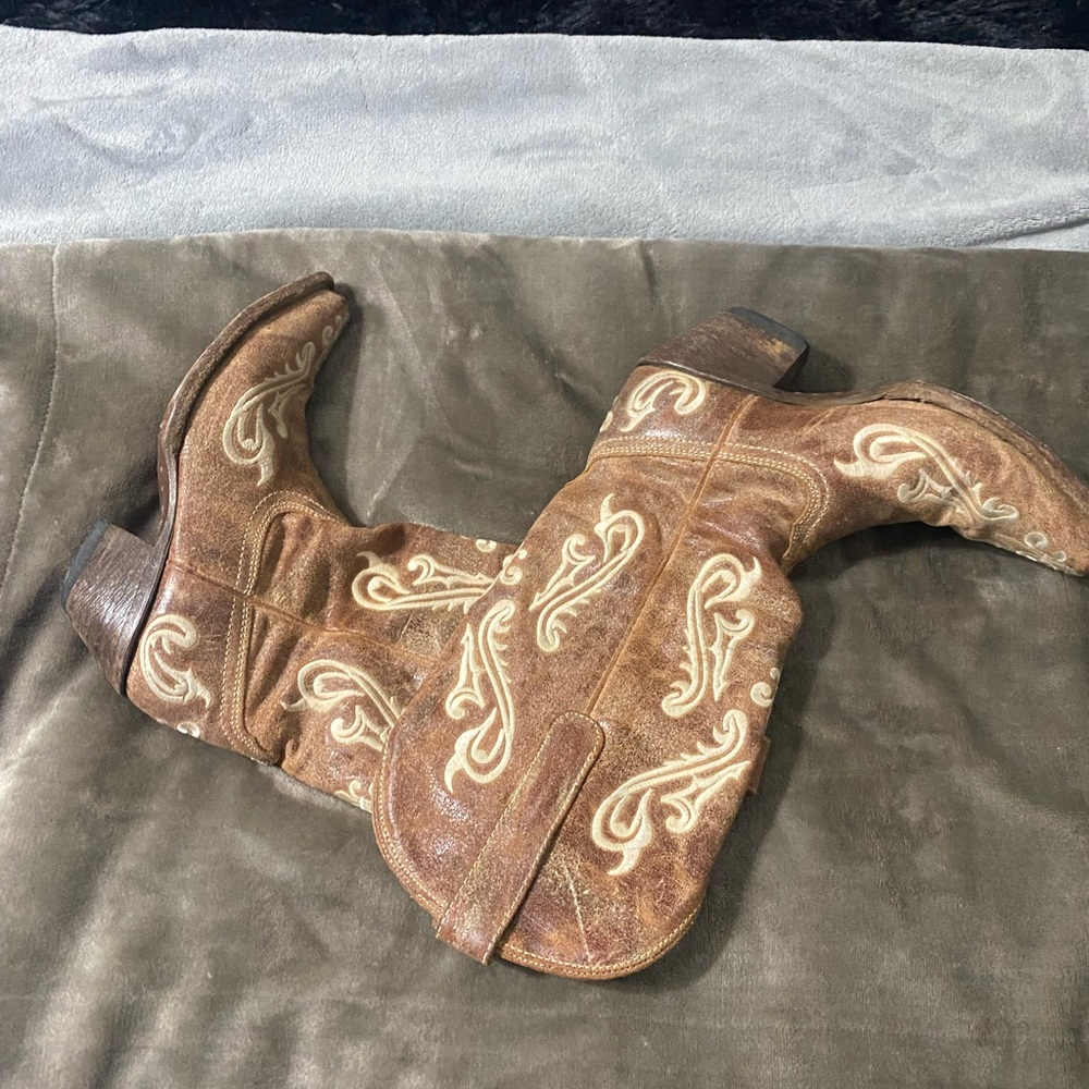 Corral cowgirl boots